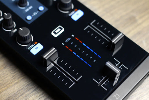 Traktor Kontrol Z1 - DJ TechTools