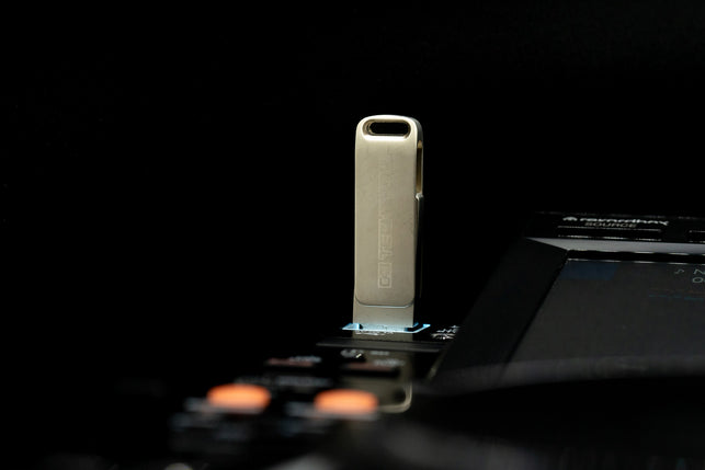 Chroma USB Drive for DJs