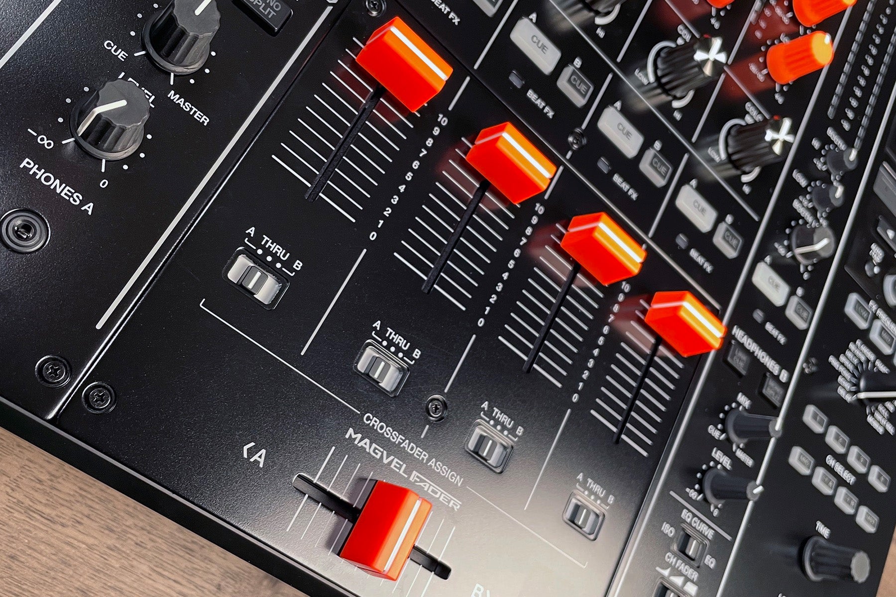 Chroma Caps Fader Pro Magvelfor AlphaTheta and Pioneer DJ Mixers