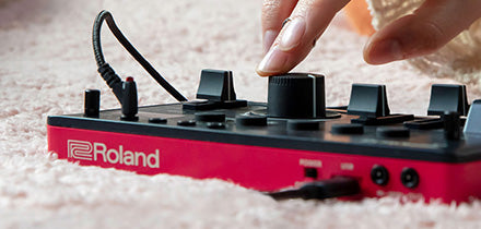 Roland AIRA Compact E-4 Voice Tweaker