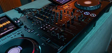AlphaTheta DJM-V5