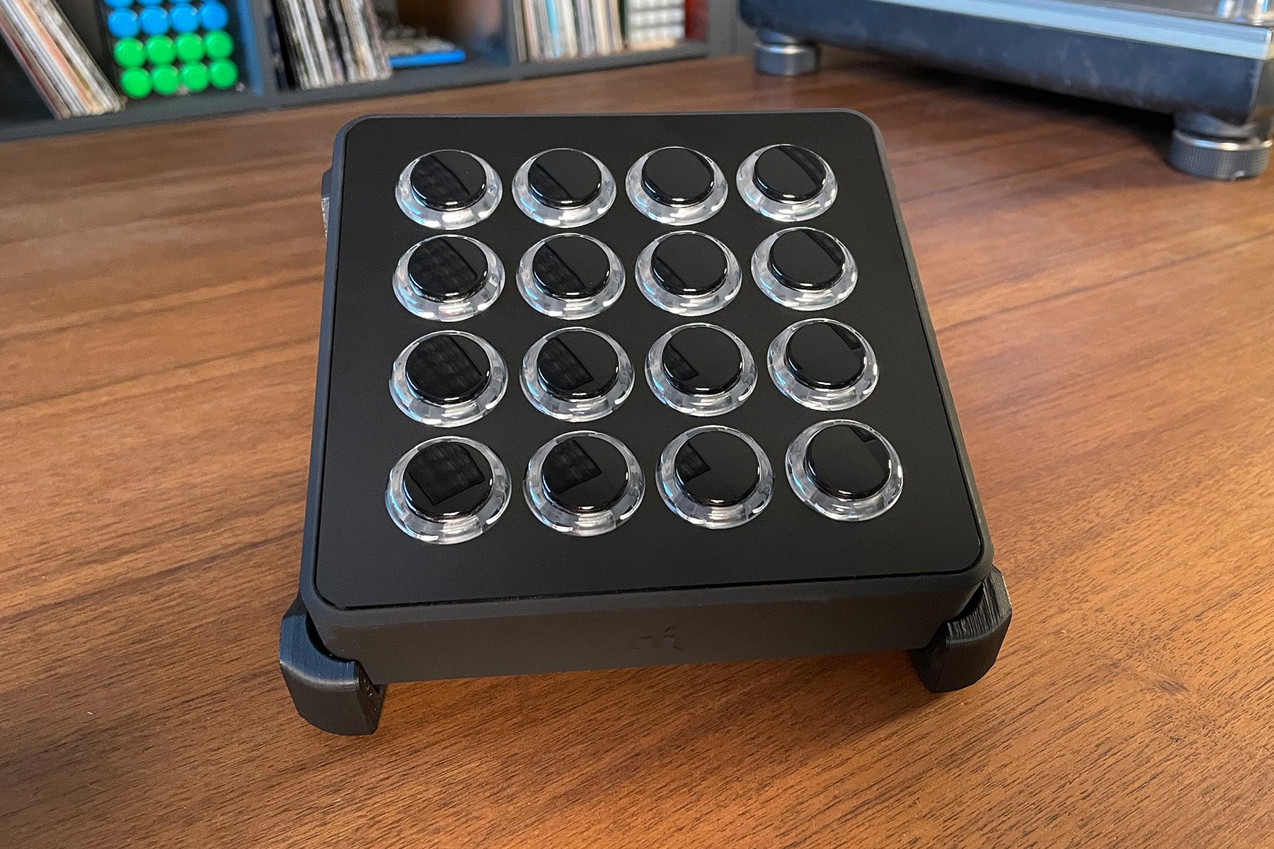 Midi Fighter Spectra (B-Stock) – DJ TechTools