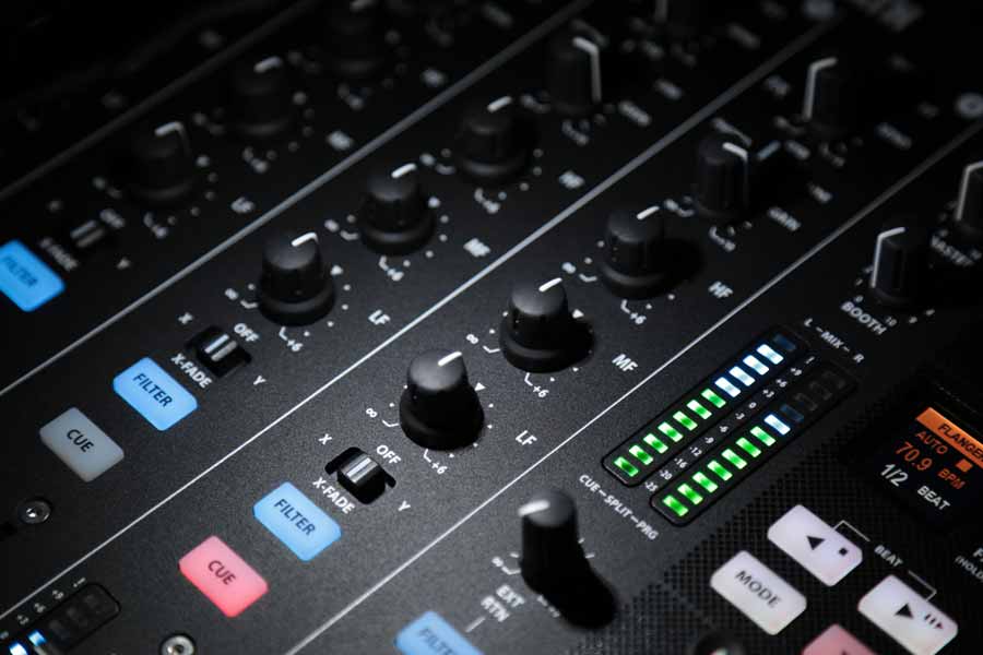 Allen & Heath Xone:PX5 – DJ TechTools