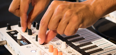 鍵盤楽器 MicroFreak Arturia MicroFreak – DJ TechTools