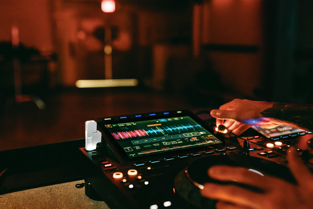 Chroma USB Drive for DJs