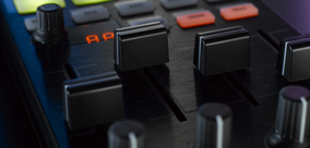 Traktor Kontrol F1 Traktor Pro DJ Controller – DJ TechTools