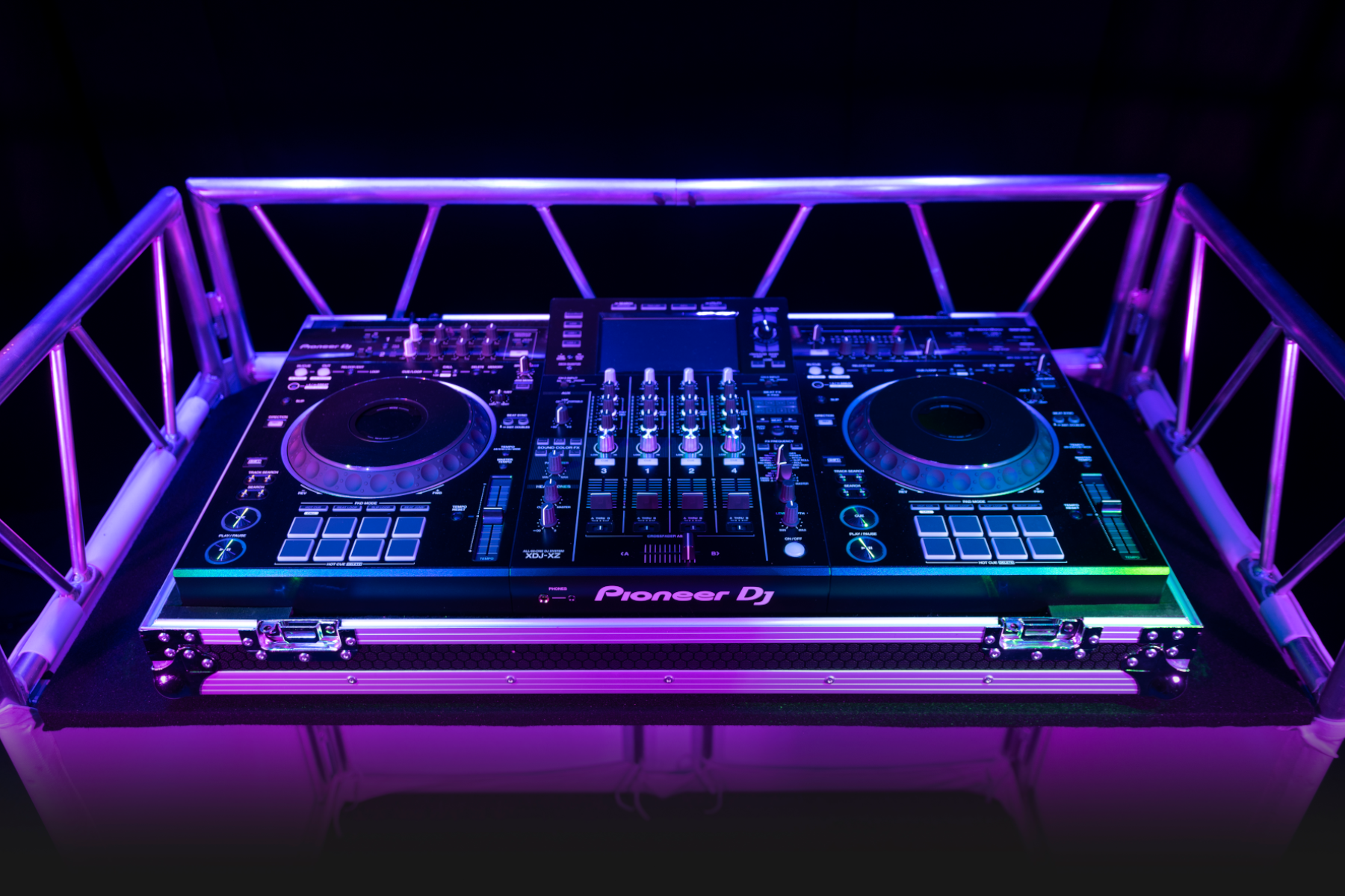 Headliner Low Profile Flight Case for Pioneer XDJ-XZ – DJ TechTools Headliner Low Profile Flight Case for Pioneer XDJ-XZ – DJ TechTools
