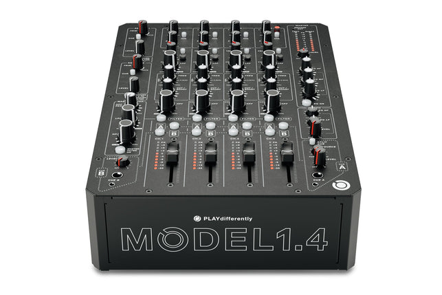 PlayDifferently MODEL 1.4 - DJ TechTools