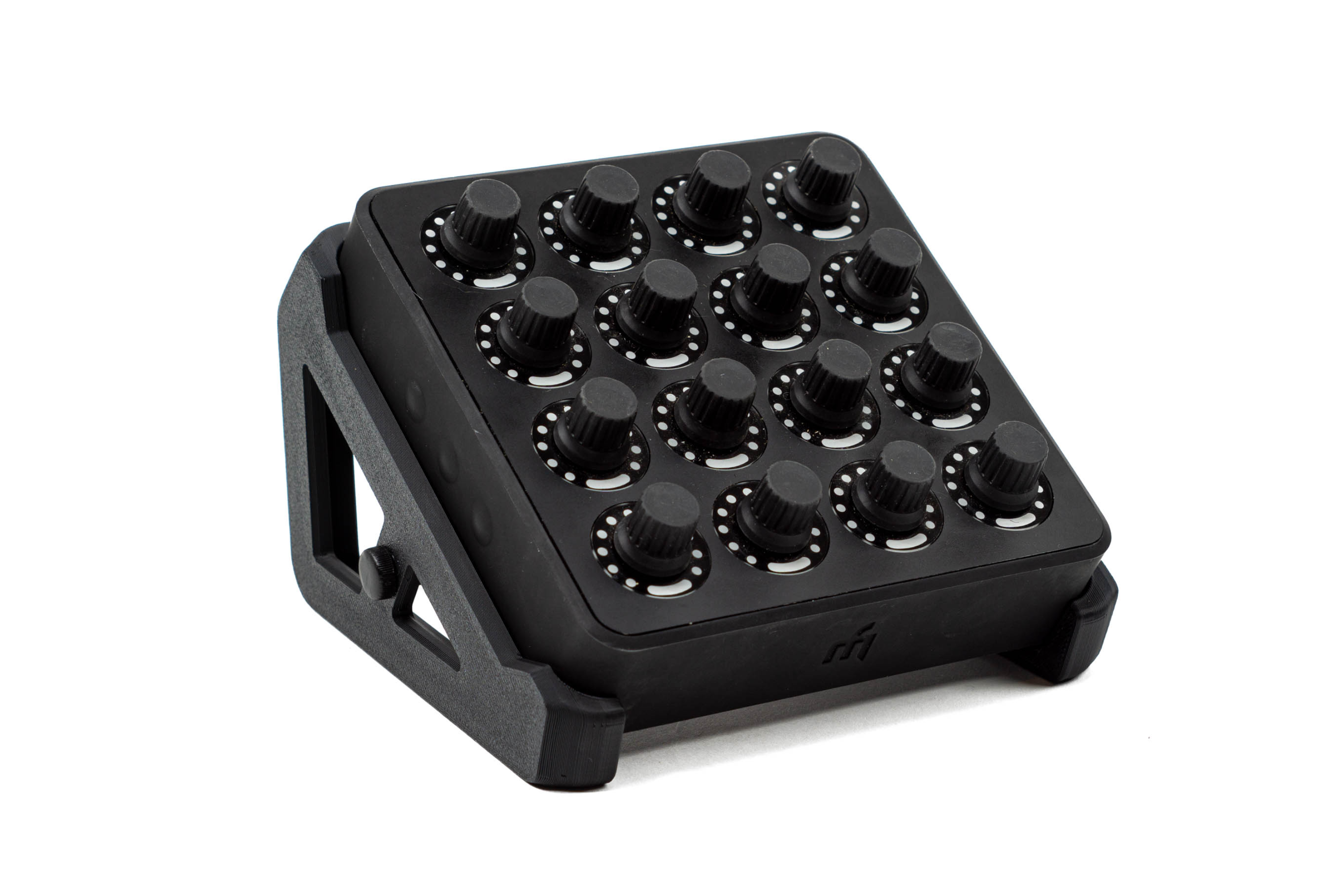 Midi Fighter Stands – DJ TechTools Midi Fighter Stands – DJ TechTools